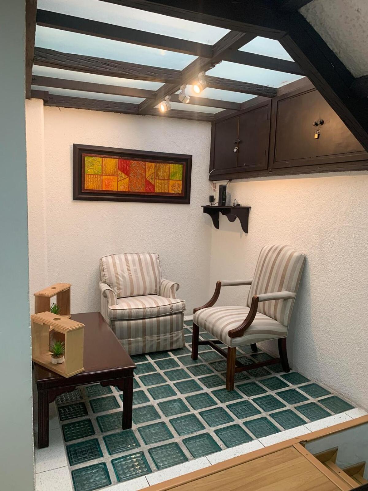 Hébergement de vacances Casa Colonial La Esperanza, Cerca Al Aeropuerto El Dorado- Familiar *